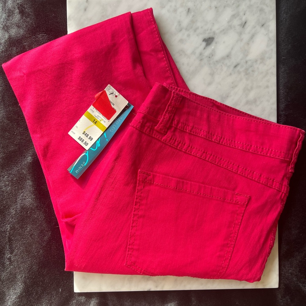 Macys NWT red jeans Size 14